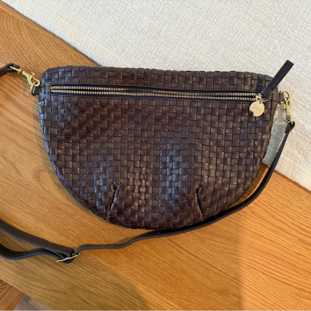 Care V. Grande Fanny in Chocolate Brown - Picture 3 of 6